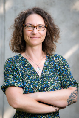 ELISABETH MANDL
