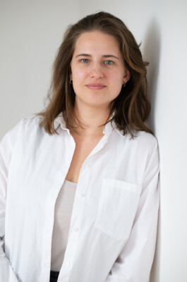 ELISABETH MANDL